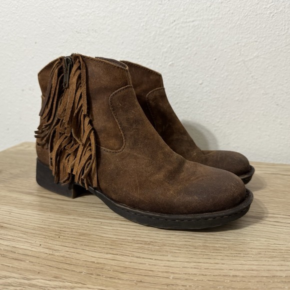 Born Kenia Brown Suede Leather Ankle‎ Booties Fringe Womens Size 7 Block Heel - Picture 1 of 9